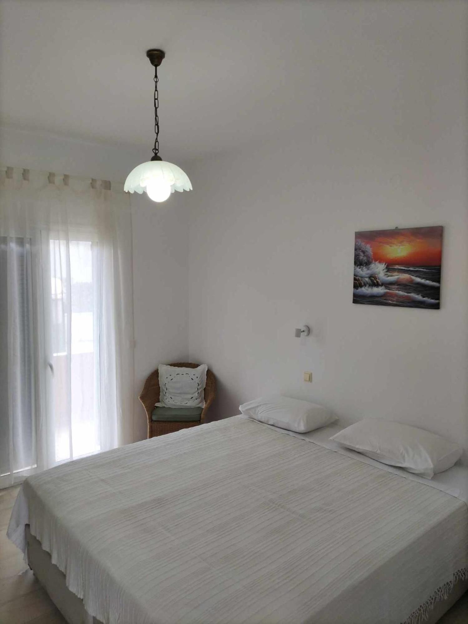 Alexandra'S Apartments Akharavi Extérieur photo