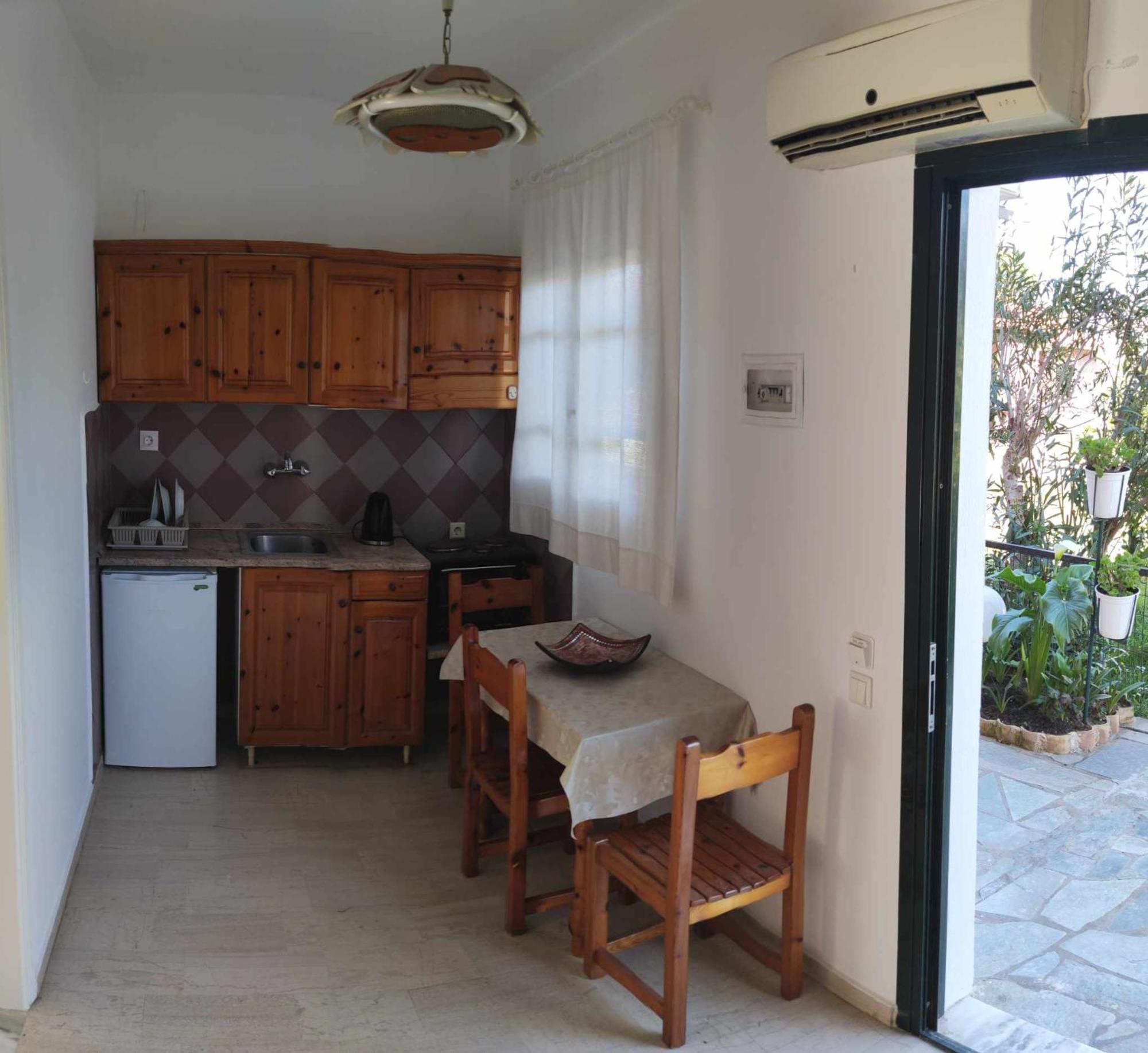 Alexandra'S Apartments Akharavi Extérieur photo